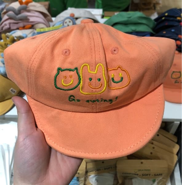 Mũ lưỡi trai chu vi