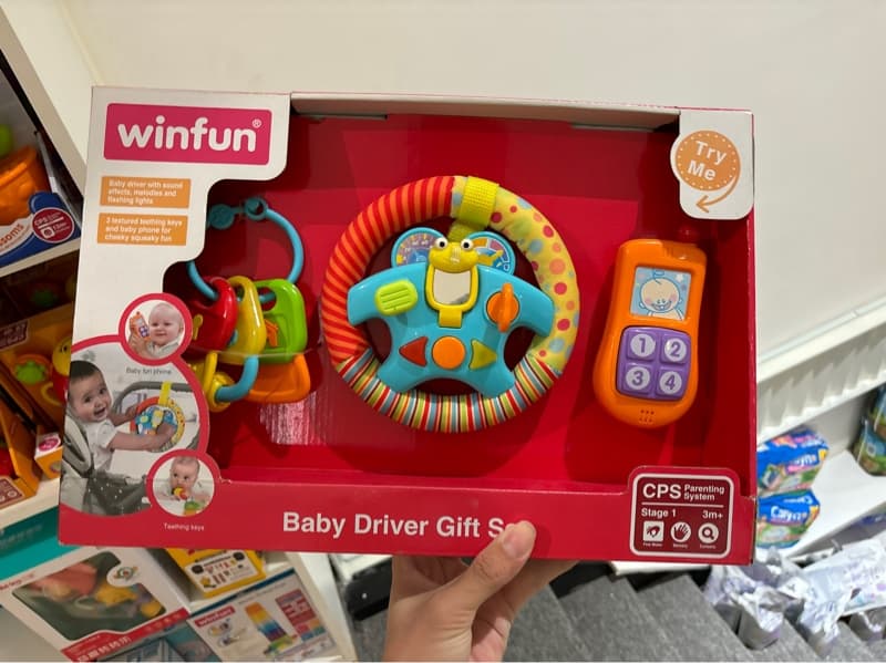 Set 3 món đồ chơi điện thoại, Vô lăng phát nhạc kèm chìa khóa gặm nướu Winfun 3025