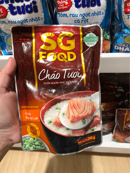 Cháo tươi SGF cá hồi, đậu hà lan 240g (12m+)
