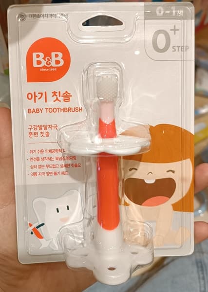 Bàn chải nha khoa 0+ (0-1Y) thương hiệu B&B