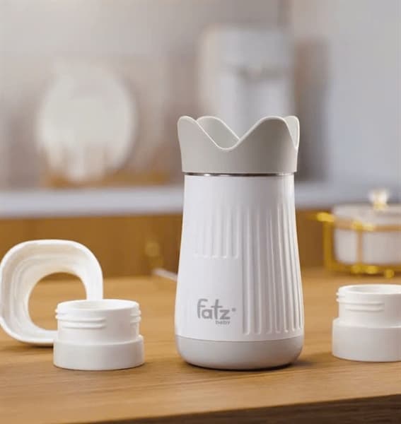 Dụng cụ hâm sữa du lịch cầm tay không dây Ready 2 FB3102SL