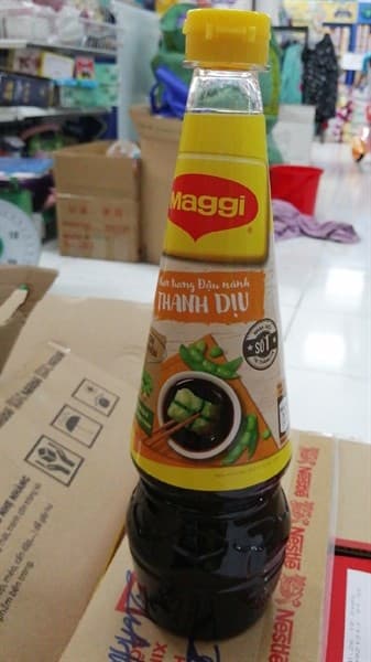 Nước tương Maggi 700ml nắp vàng (tặng NT 200ml) (12C/T)