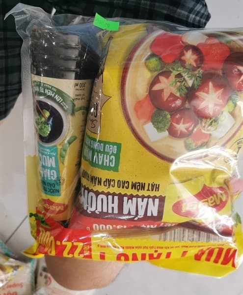 Hạt nêm Maggi nấm Hương 800g (Tặng HN 200g) (12G/T)