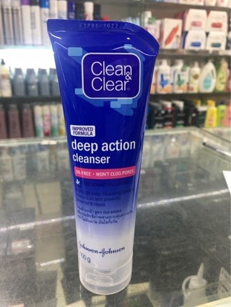 Sửa rửa mặt clean&clear Deep Action 100g