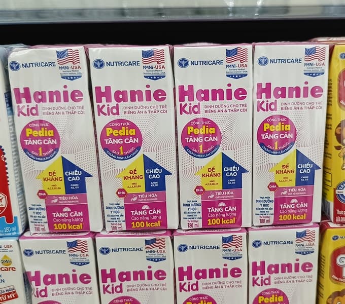 Sữa nước Hanie Kid 180ml