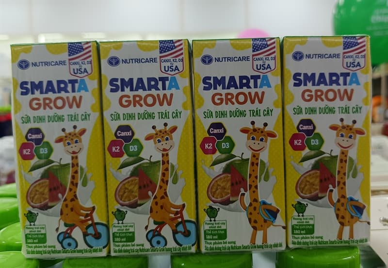 Sữa dinh dưỡng trái cây Smarta Grow 180ml hương trái cây nhiệt đới (T/12L)