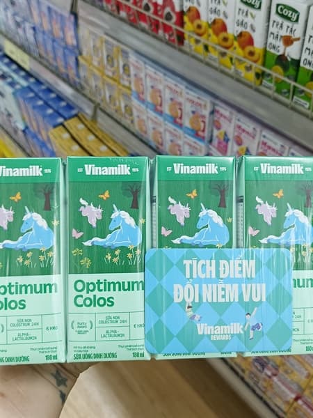 Sữa nước VNM Optimum Colos 180ml