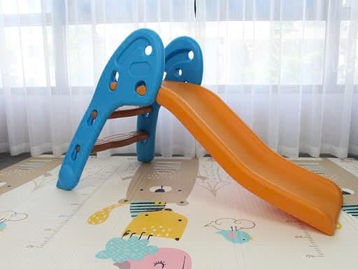 Cầu trượt gấp gọn cho bé
