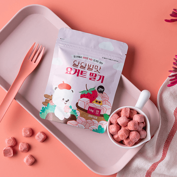 SAMDO WELLBEING SỮA CHUA SẤY KHÔ VI KHUẨN LACTIC ĐÔNG LẠNH HÀN QUỐC VỊ DÂU 16G CHO BÉ 6M+