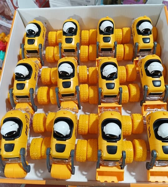 YM-1118F HỘP XE CT ĐỊA HÌNH CHỞ ROBO VŨ TRỤ 12C