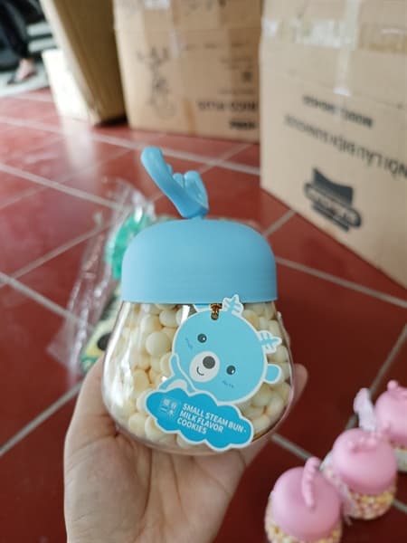 Bánh Small Stream Bun vị sữa màu xanh 90g