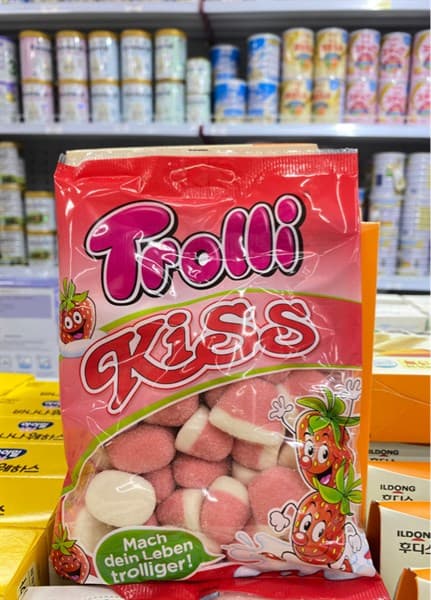 Kẹo dẻo Trolli kiss hương dâu -200g