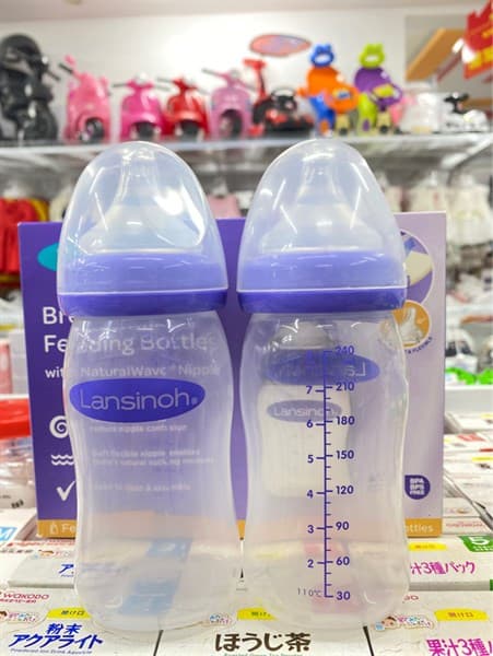 Bình sữa Lansinoh 240ml (3 bình/hộp)