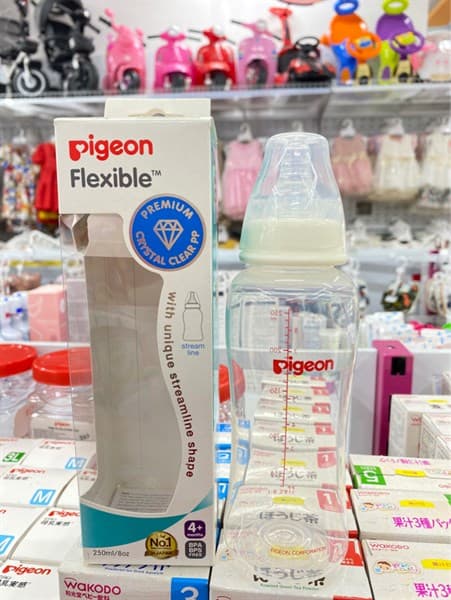Bình Pigeon PP Streamline 250ml