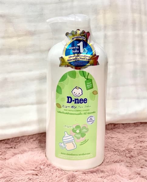 Nước súc bình Dnee chai 500ml