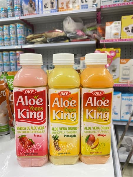 Nước Aloe Yogos King- Dâu 500ml