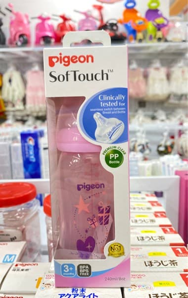 Bình sữa PP Plus 240ml họa tiết màu hông