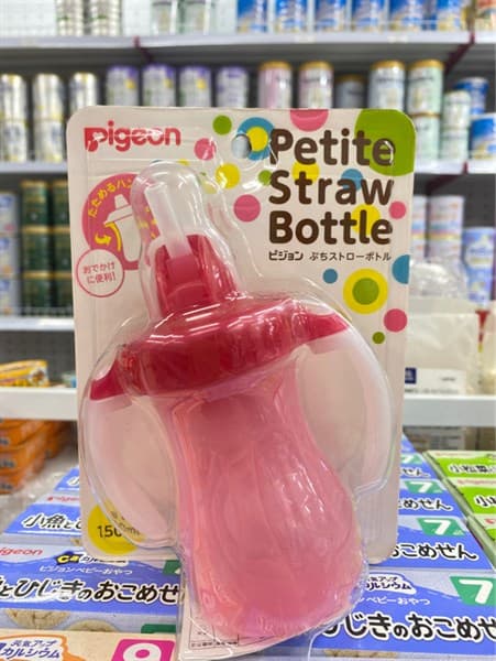 Bình uống nước Pigeon có tay cầm - Nhỏ 150 ml (hồng)