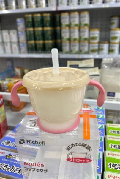 Cốc Tập Uống RICHELL Nhật 150ml - Màu Trắng