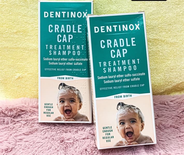 Dầu gội trị cứt trâu Dentinox (Anh)