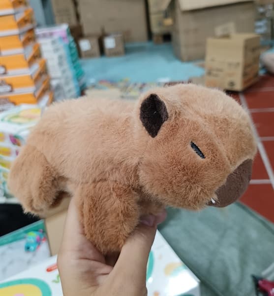 GẤU BÔNG CAPYBARA ĐẬP TAY