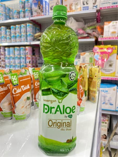 Nước Woongjin vị Nha Đam 1,5l