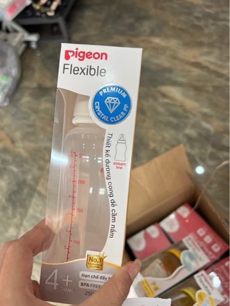 Bình PP Streamline trơn 250ml