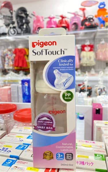 Bình cổ rộng Pigeon 240ml PP