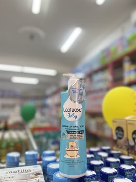 Sữa Tắm Gội Trẻ Em Lactacyd Gentle Care ( Xanh Dương )