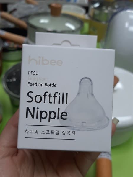 Núm bình sữa Hibee size L 6m + 2 cái