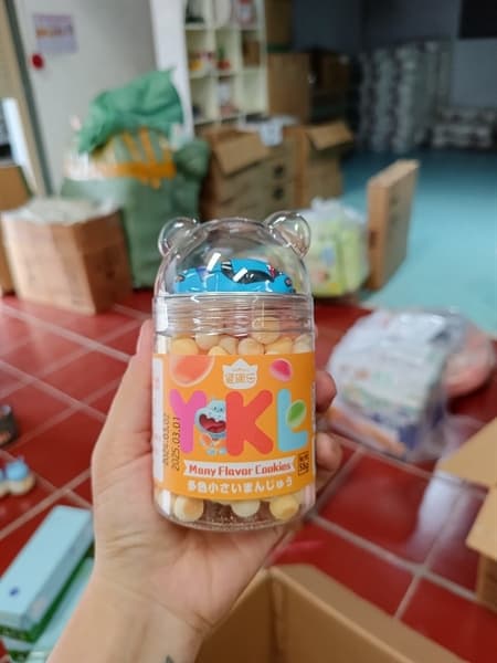 Bánh Many Flavor Cookies 58g- có đồ chơi