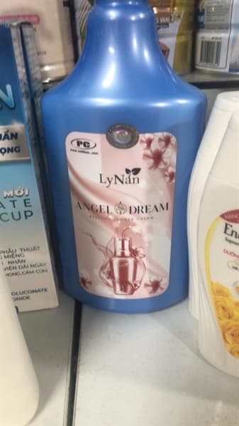 SỮA TẮM LYNAN 1200ml Xanh