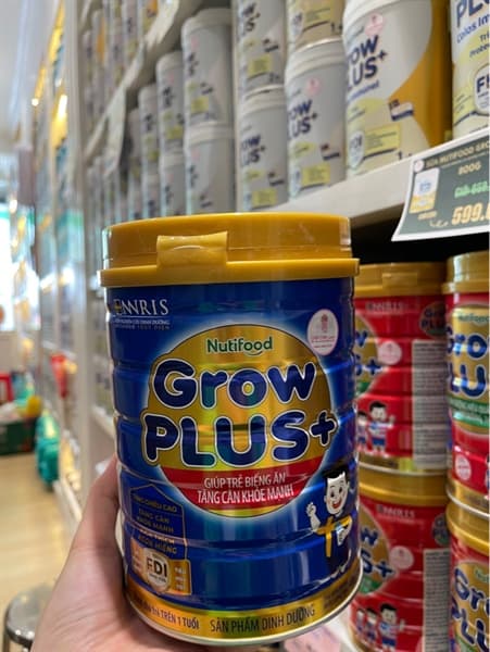 Sữa bột Nutifood GrowPlus Xanh 900g (1+)