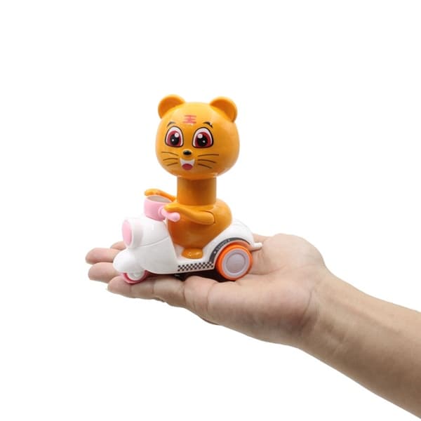 Chú hổ lái Vespa ( trớn )