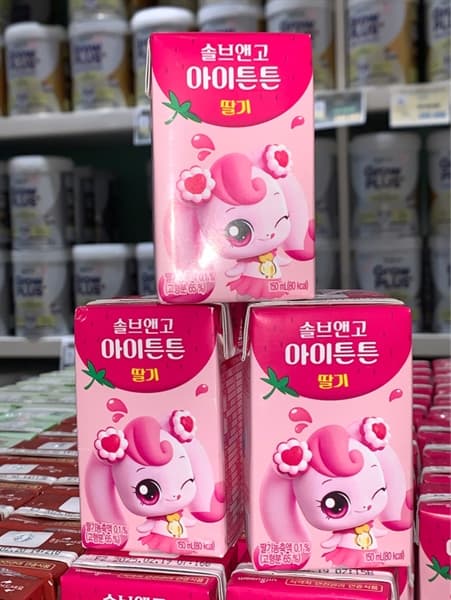 Sữa nước Woongjin 150g - Dâu (24 hộp)