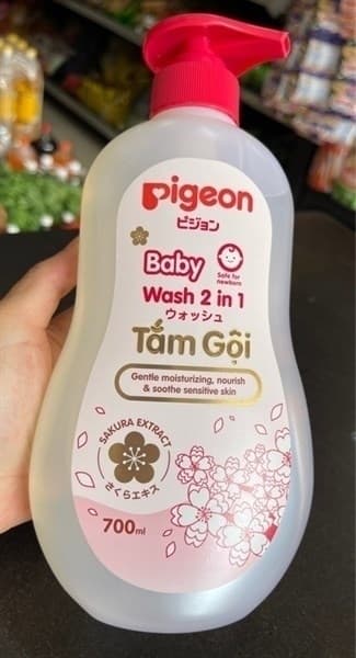 Sữa tắm gội pigeon Sakura 2in1 -700ml