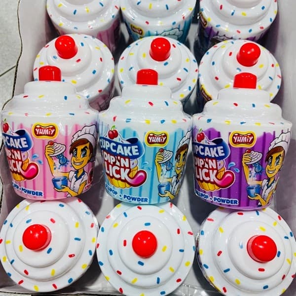 Kẹo đồ chơi kẹo mút chấm LY Kem
