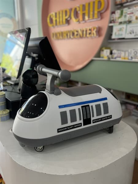 Xe chòi xoay 8008