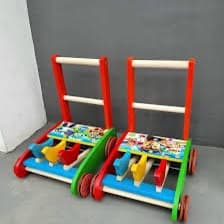Xe tập đi gỗ con gà