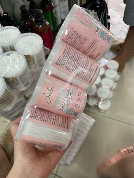 BÔNG NGOÁY TAI TRẺ EM HỘP 180 QUE - BABA