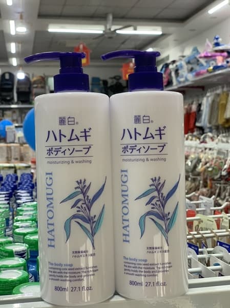 Sữa Tắm D.Ẩm Trắng Da Hatomugi 800ml (Trắng)