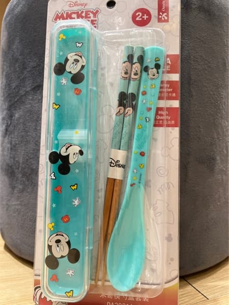 SÉT ĐŨA MUỐNG MICKEY BẰNG GỖ