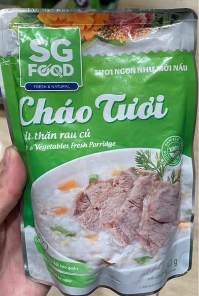 Cháo tươi DELI SGF thịt thăn rau củ 240g