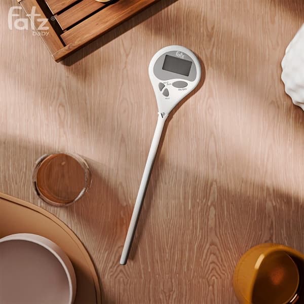 Nhiệt kế điện tử đa năng (Đo nhiệt độ nước và sữa cho bé) Truly 1 FB8683WS
