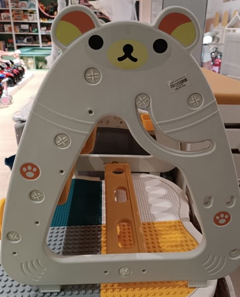 Bộ bàn học kèm ghế cho bé